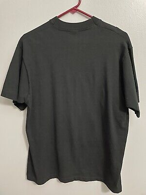 Vintage 1990s Large Fashion Victim Love Never Dies Single Vintage 1990s Large Fashion Victim Love Never Dies Single