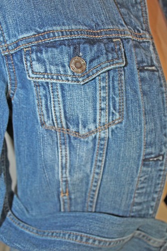American Eagle Outfitters Jacket Cropped Distressed Denim Juniors Size S/P - Picture 2 of 15