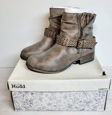 Vintage 90s Y2K Mudd Platform FAUX Leather Ankle Boots size 9m