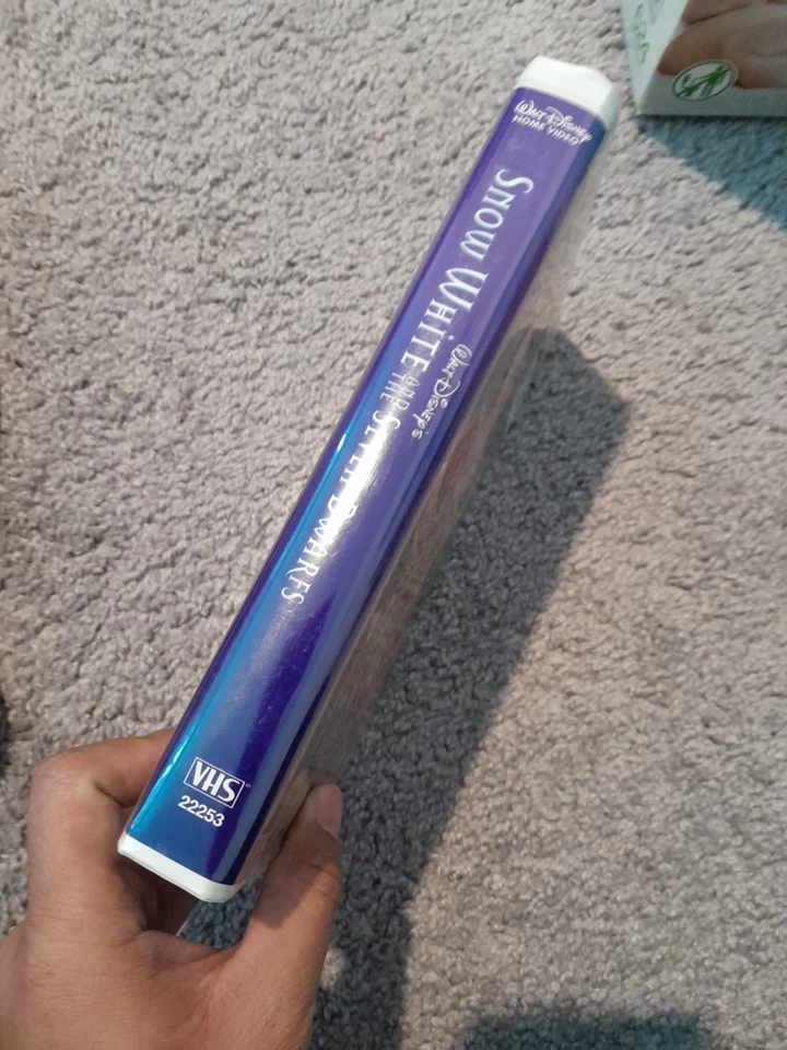 Snow White And The Seven Dwarfs vhs - Image 2 of 4