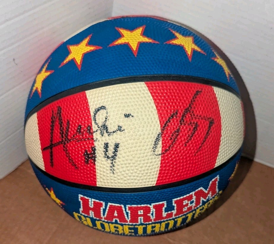 Official 1995 Harlem Globetrotters TEAM SIGNED basketball | eBay