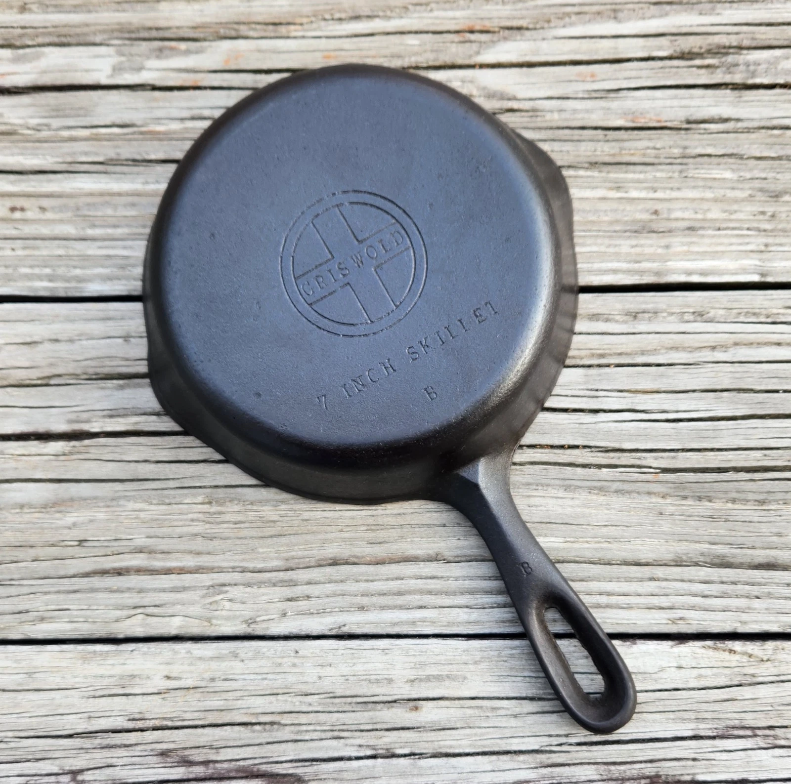 Vintage Griswold #4 Cast Iron Skillet *RESTORED*