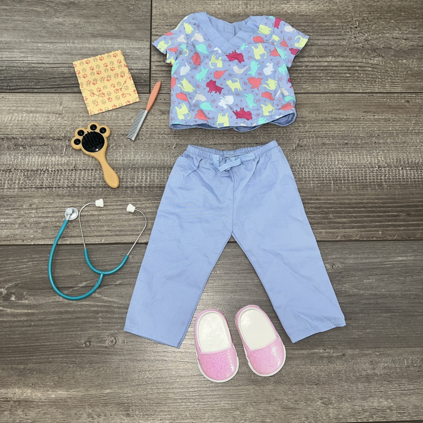 American Girl Truly Me 2022 TIME FOR A CHECKUP Medical Outfit Vet Set