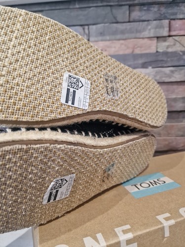 TOMS Black Mesh Classic - Size 4 UK - NEW. - Picture 5 of 6