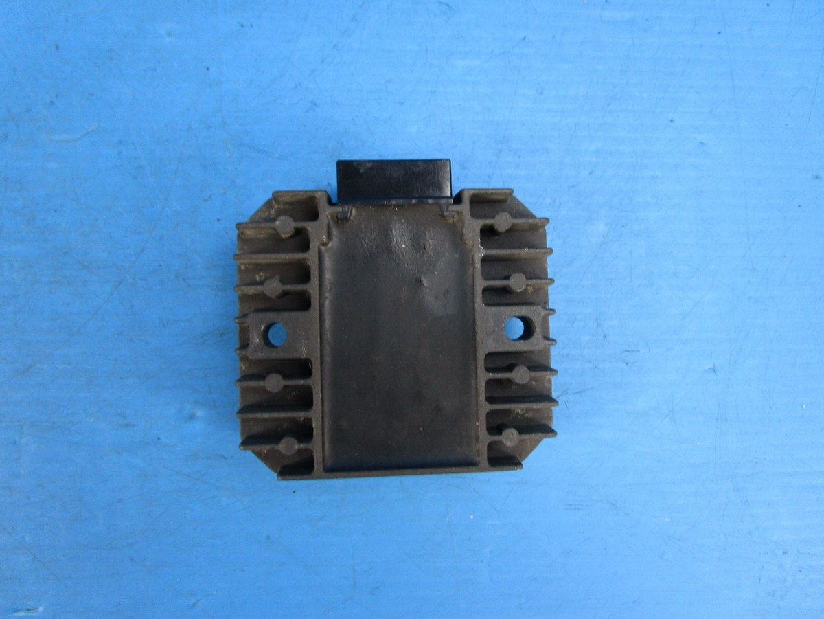 93-04 1993-2004 KAWASAKI ZX6 ZX600 ZX600E VOLTAGE REGULATOR