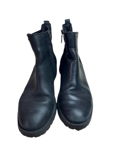 leather ankle boots with zips