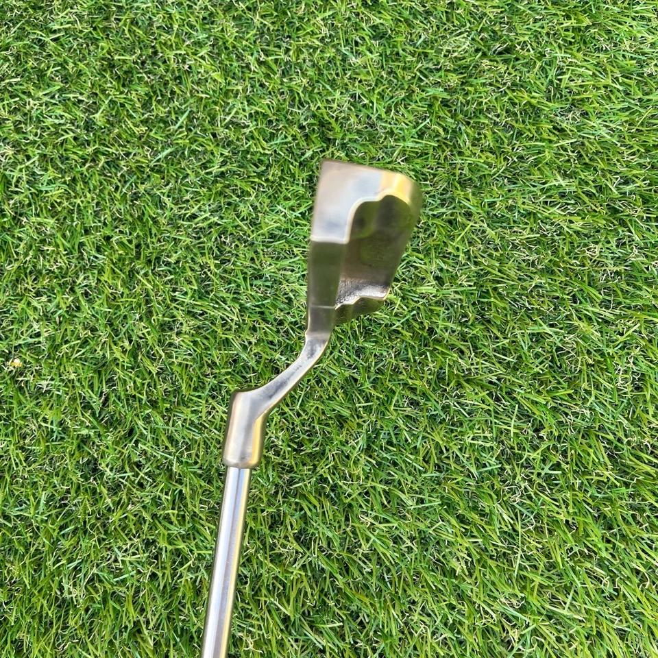 Putter Northwestern J.C. Snead 411 hoja diestro 34,5" latón vintage acabado Foto 3 de 4