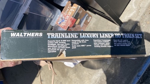 Walthers Luxury Liner Ho Train Set. Collectible! Offers Welcome. - Picture 8 of 8