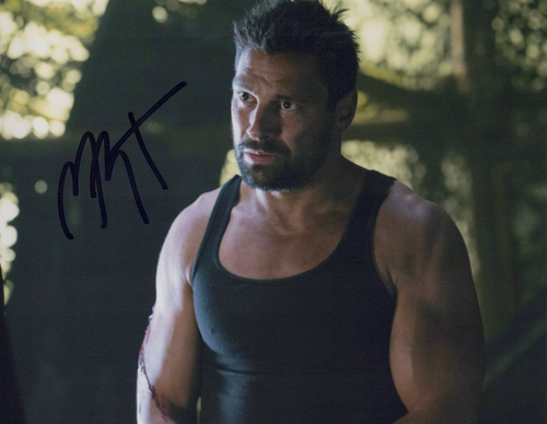 Manu Bennet authentic signed autographed 8x10 photograph holo COA