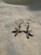 Goldtone Starfish Dangle Earrings Beach Coastal