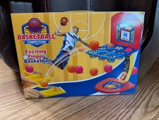 EXCITING FINGER SHOOTING BASKETBALL COMPETITION GAME BY FUN EXPRESS SEALED