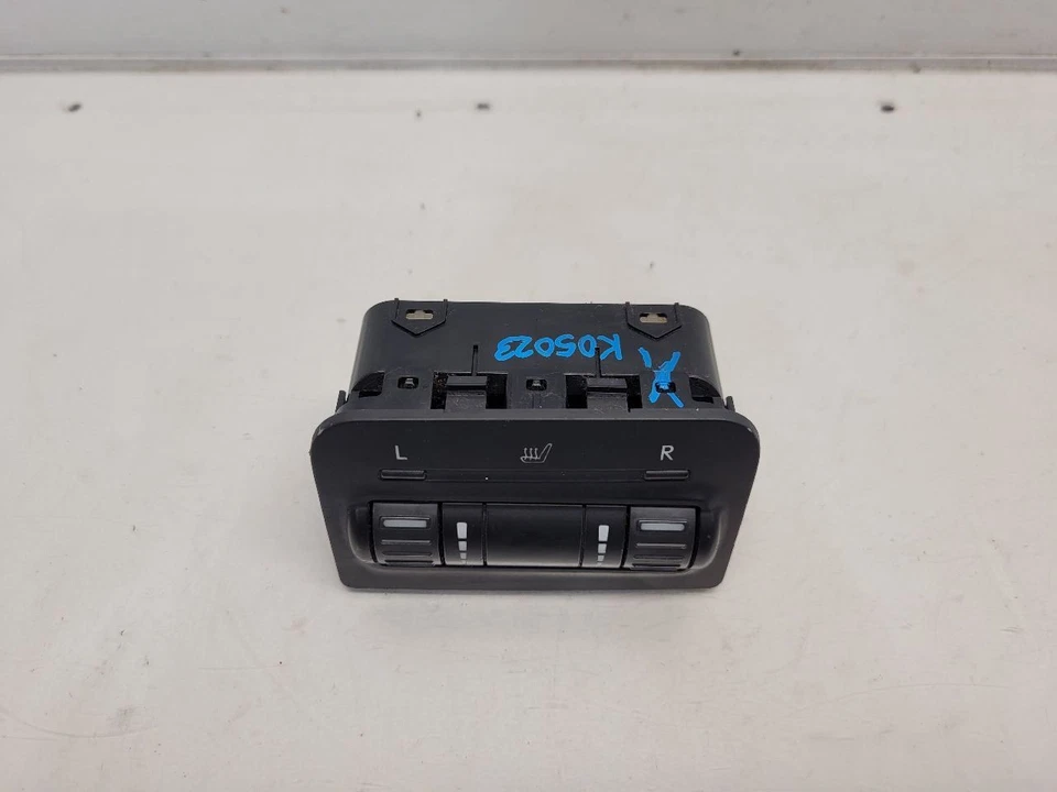 Interruptor de tablero Subaru Legacy 2005 - Interruptores de asiento térmico Foto 2 de 4