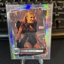 2025 Topps Chrome WWE Isla Dawn Prism Refractor #64