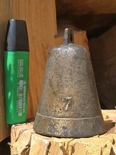 ANCIENNE CLOCHE N°7 Signé no FIRMANN DEVOUASSOUD CHAMONIX ART POPULAIRE Chamois 