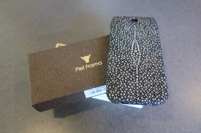 Piel Frama Stingray Brown iMagnum Leather Case for iPhone 16 Pro/iPhone 16 #208