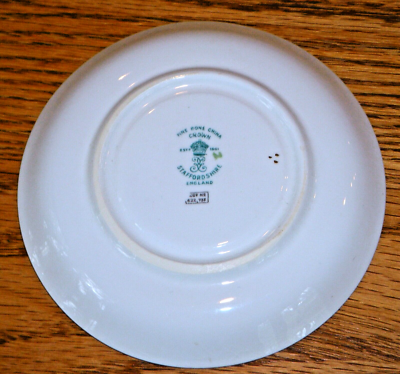 英国製 CROWN STAFFORDSHIRE❁﻿瑞々しいお花と金彩プレート 英国製 CROWN STAFFORDSHIRE❁﻿瑞々しいお花と金彩プレート