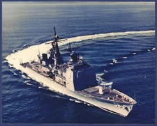 USS PHILIPPINE SEA CG-58 Guided Missile Cruiser 8 x 10 Official USN Photo