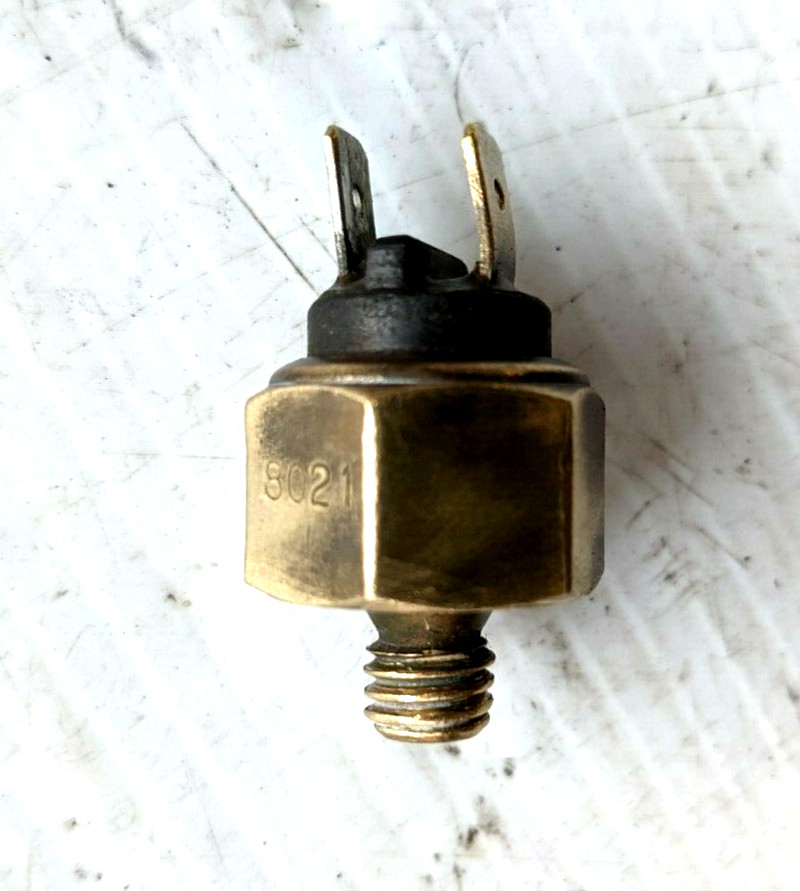 FERRARI 308 GTSi PART ELECTRICAL SWITCH MOUNTED AT WATER PUMP BODY