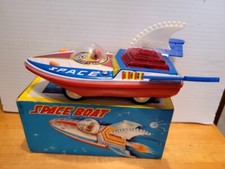 VERY NICE 1960'S TIN LITHO  PLASTIC FRICTION MF278 SPARKING SPACE BOAT with BOX
