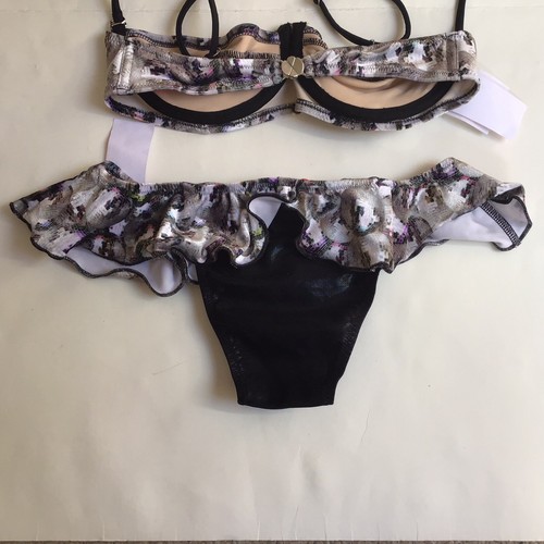 Bikini Faux Snake Skin Pattern & Black Bikini Size 8 - 10 Soft Feel Pistol New - Picture 11 of 23
