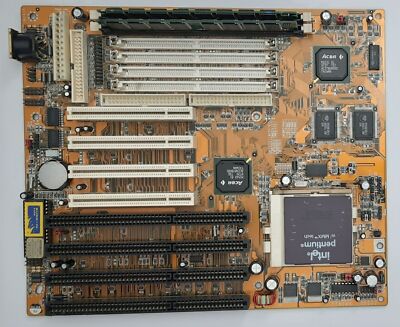 PCChips M560 Sockel 7 ISA retro Mainboard + Pentium MMX 166MHz + 64MB SD-RAM