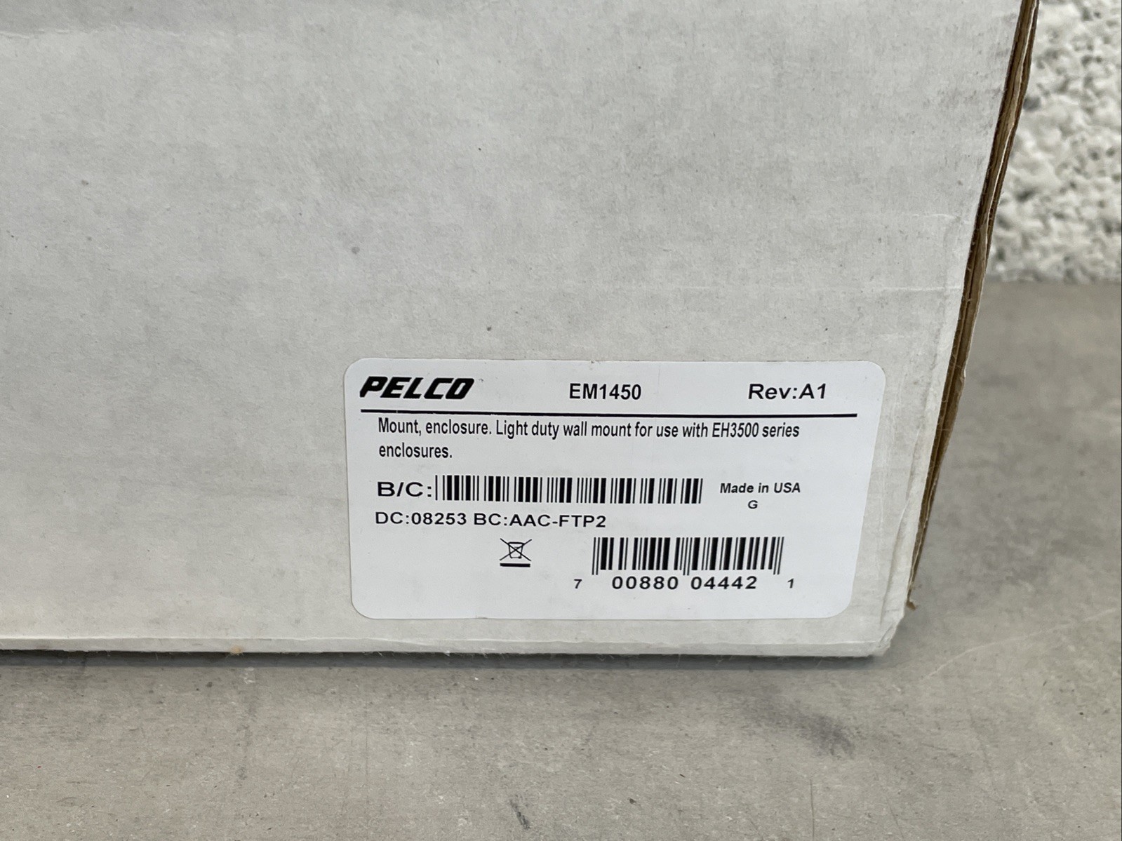 New - Pelco EM1450 Light Duty Wall Mount for EH3500 Series Enclosures