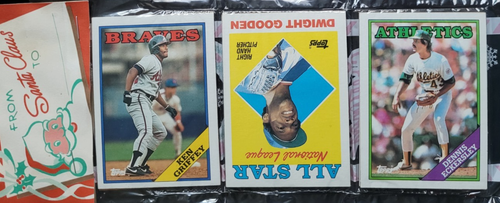 1988 Topps Holiday Baseball Card Rack Pack Ken Griffey Braves (800-VM)