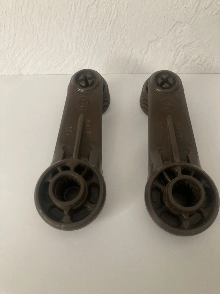 Manivela de ventana manual para camioneta Toyota 1979-83 marrón OEM Foto 3 de 4