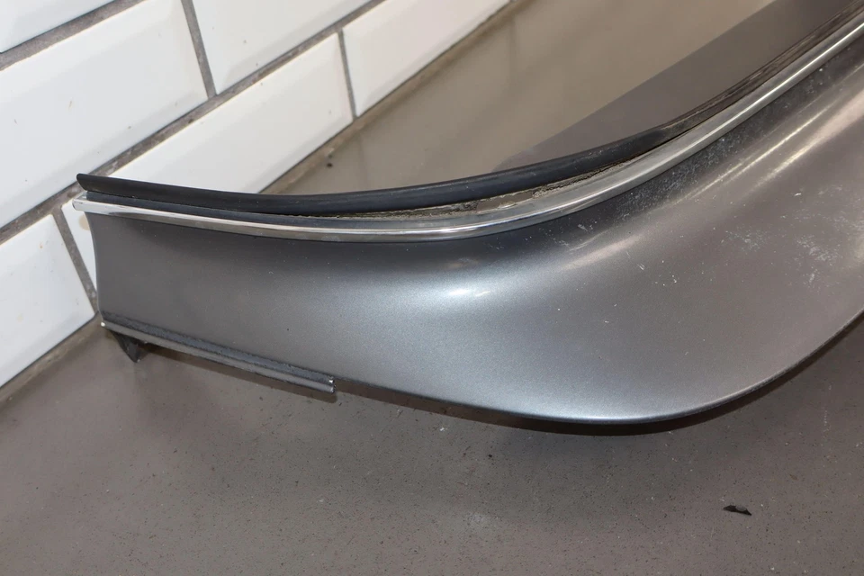 Cadillac Fleetwood 1993 parachoques delantero panel de llenado Foto 2 de 4