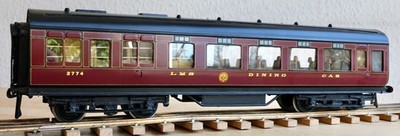 Vierachsiger LMS Dining Car 2774 von Exley