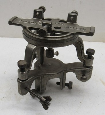 STANLEY #338 ADJUSTABLE LEVELING STAND