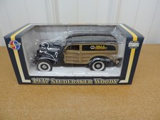 1937 Studebaker Woody wagon CROWN PREMIUMS 1/24 NAPA tools car diecast box Z