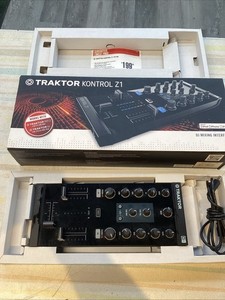 Traktor Kontrol Z1美品！純正キャリングケース付き！ Traktor Kontrol Z1美品！純正キャリングケース付き！ 【公式通販】