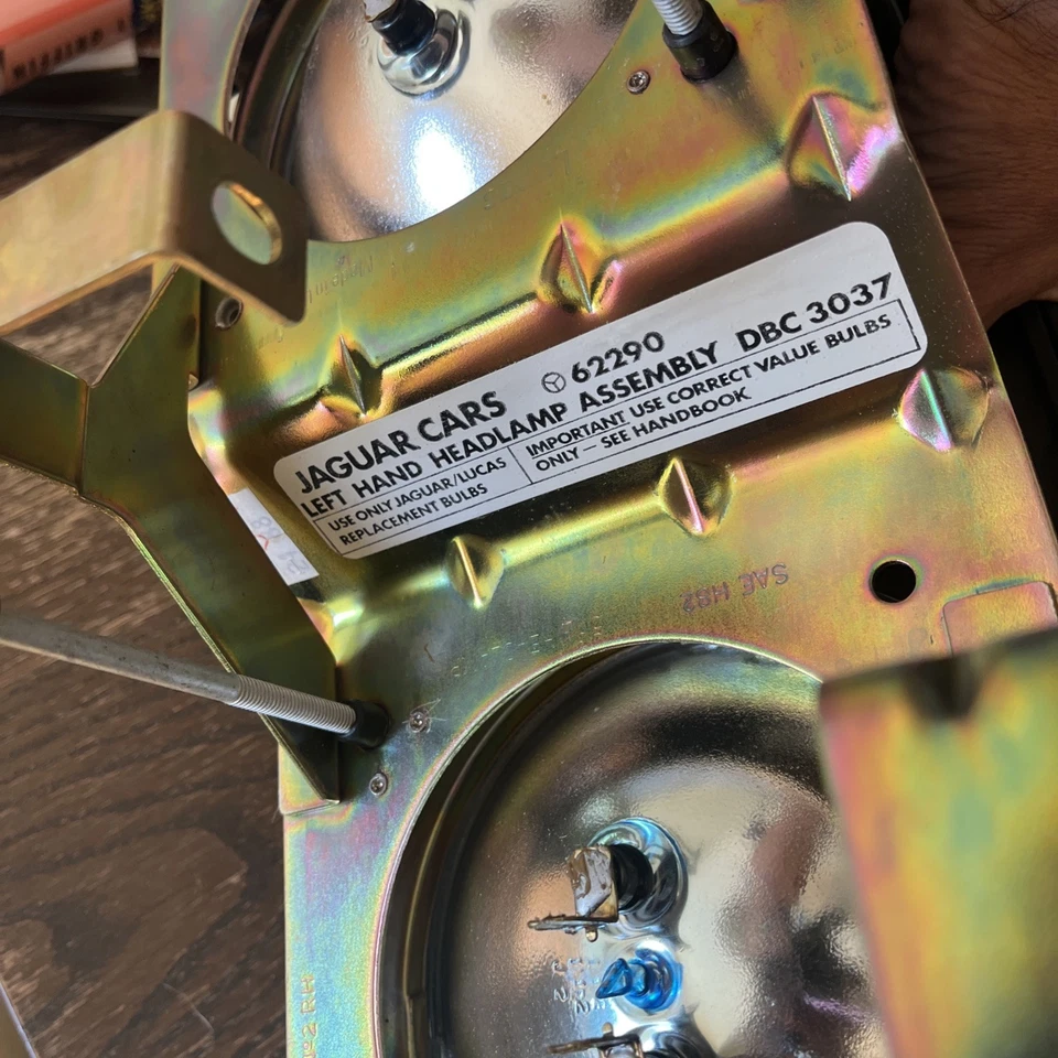 Faro delantero izquierdo Jaguar XJ6 1988-1990 DBC3037 Foto 3 de 4
