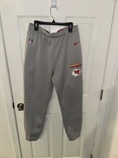 PRE-OWNED KANSAS CITY CHIEFS NIKE SIDELINE NFL SILVER YOUTH MEDIUM SWEATPANTS