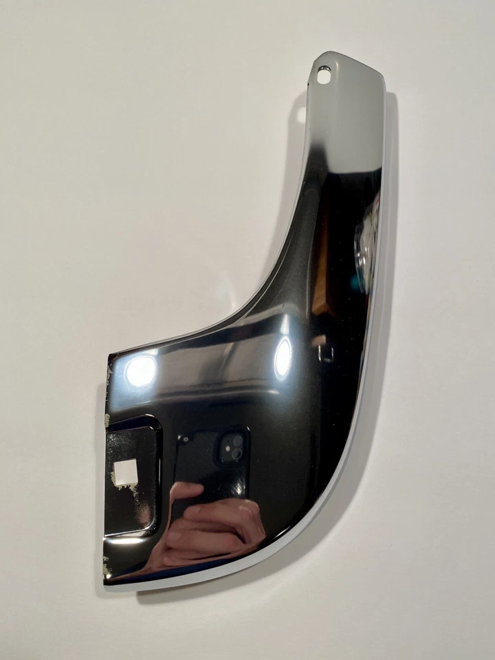 ¡NUEVO! CUBIERTA JUNTA PARACHOQUES ESQUINA DERECHA TRASERO 86-91 MERCEDES W126 560SEL 420SEL Foto 2 de 4