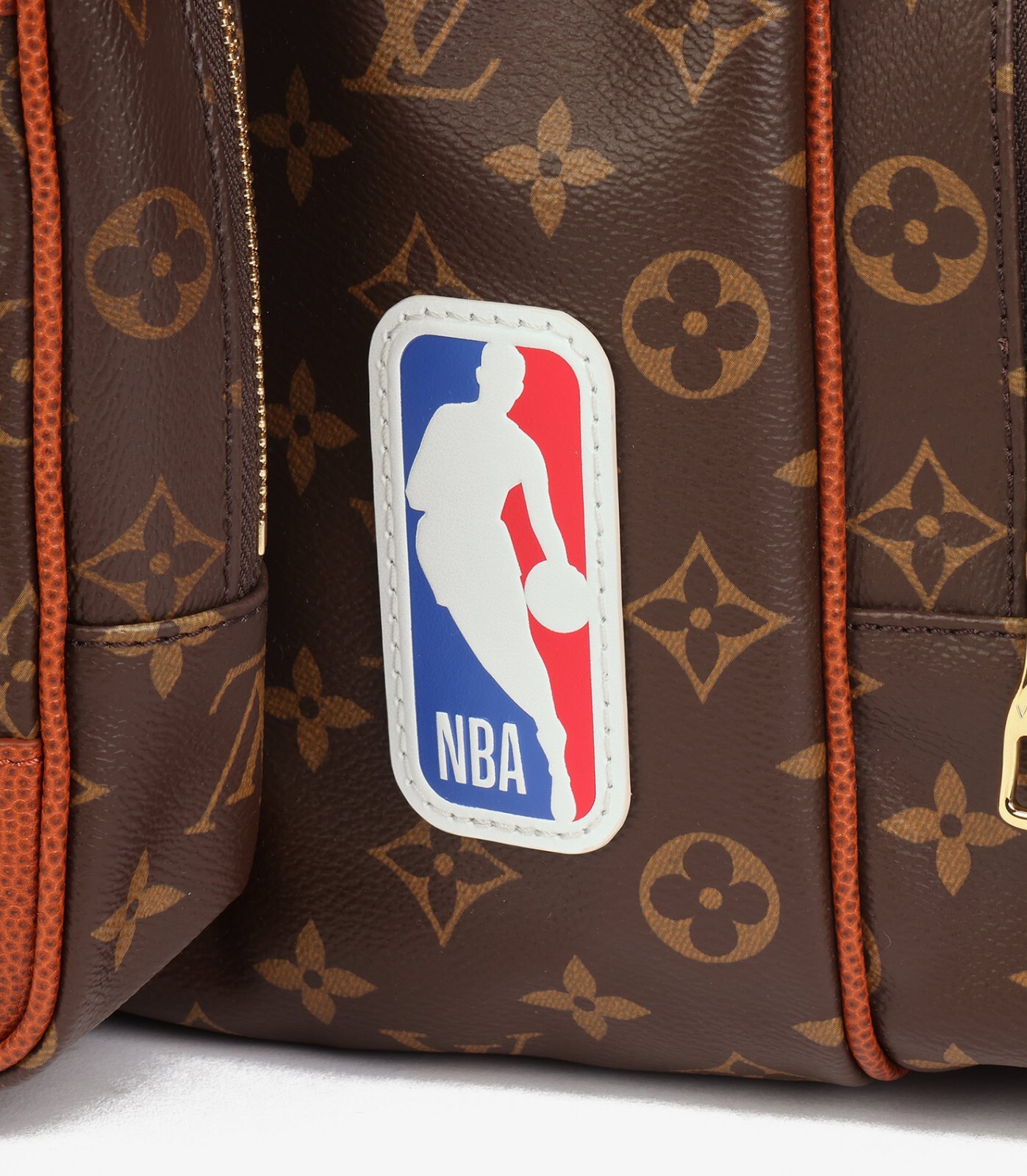 Louis Vuitton x NBA Monogram Canvas & Embossed Calfskin Trio Pocket Keepall image 9