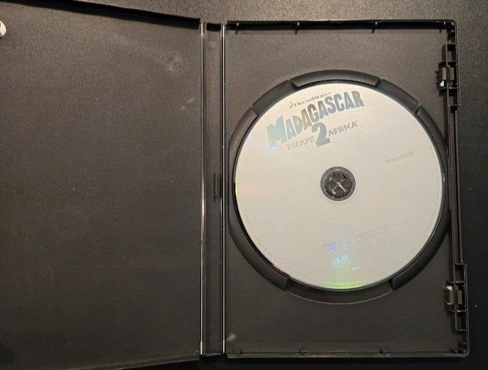 Madagascar: Escape 2 Africa (Widescreen Edition) - DVD 97361179148