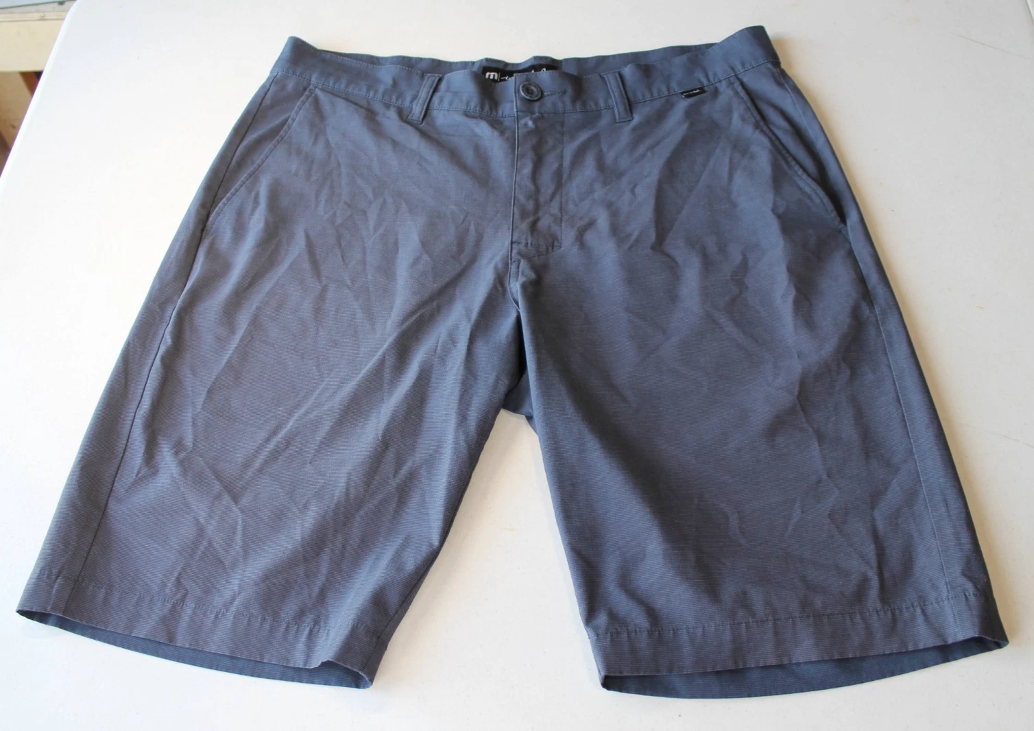 Travis Mathew Golf Shorts Mens 34 Navy Blue Tech Stretch Casual Chino Hybrid
Opens in a new window o
