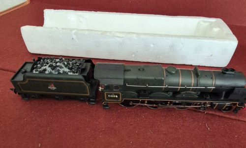 Airfix ROYAL SCOT CLASS LOK NO 46116 IRISH GUARDSMAN | Condition: Used