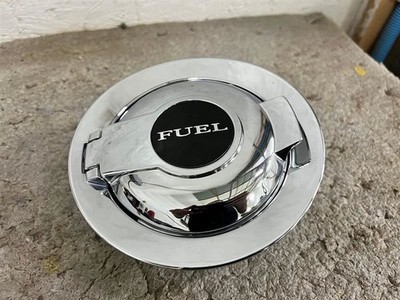 2020 Dodge CHALLENGER Bright Chrome Fuel Filler Door XJES 2387451