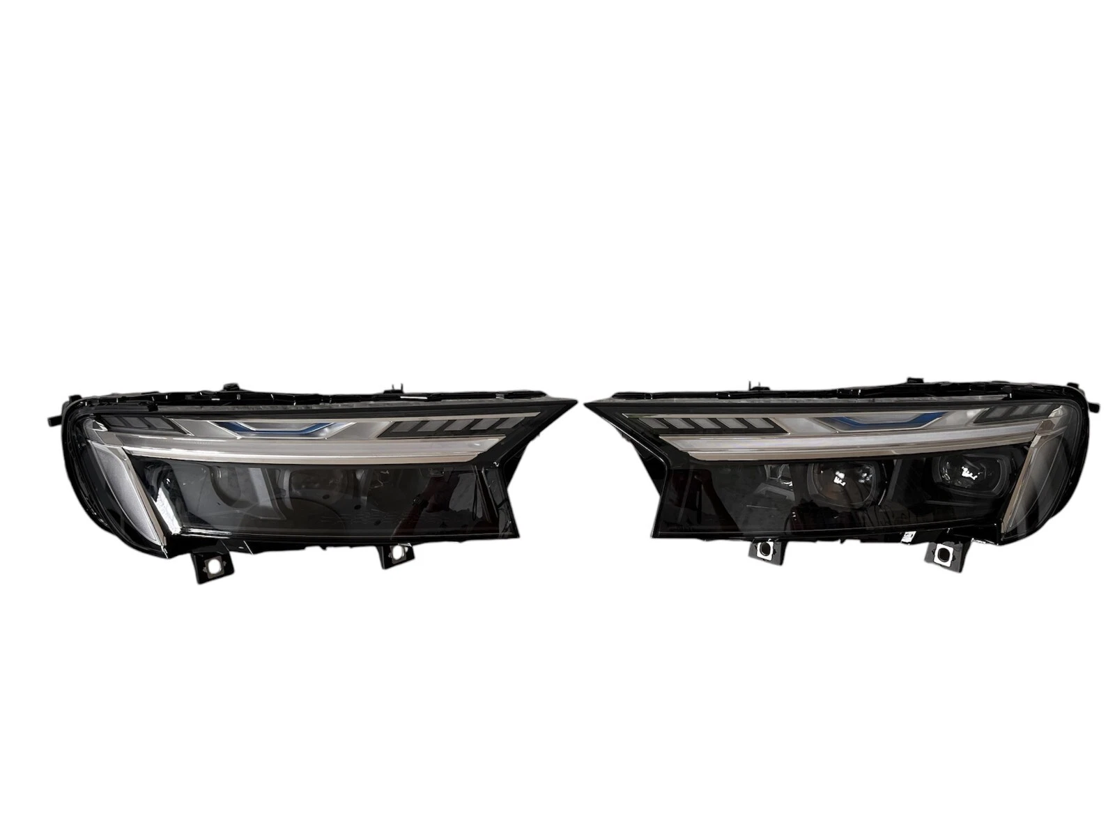 2024 Audi Q7 Facelift Laser LED Headlights | 4M0941085D