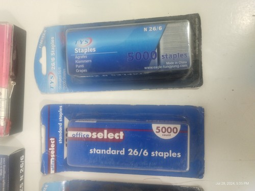 7 boxes - Standard Staples (26/6) - 5000 Count Chisel Point Staples READ! - Picture 2 of 9