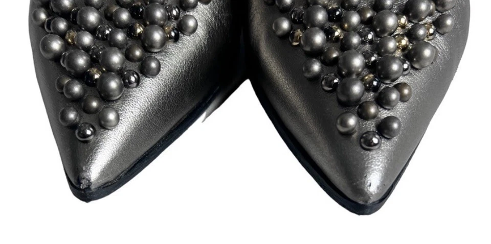 Bottega Veneta The Tippie Metálico Plateado Tachonado Eslinga Trasera Punta Plana Foto 3 de 4