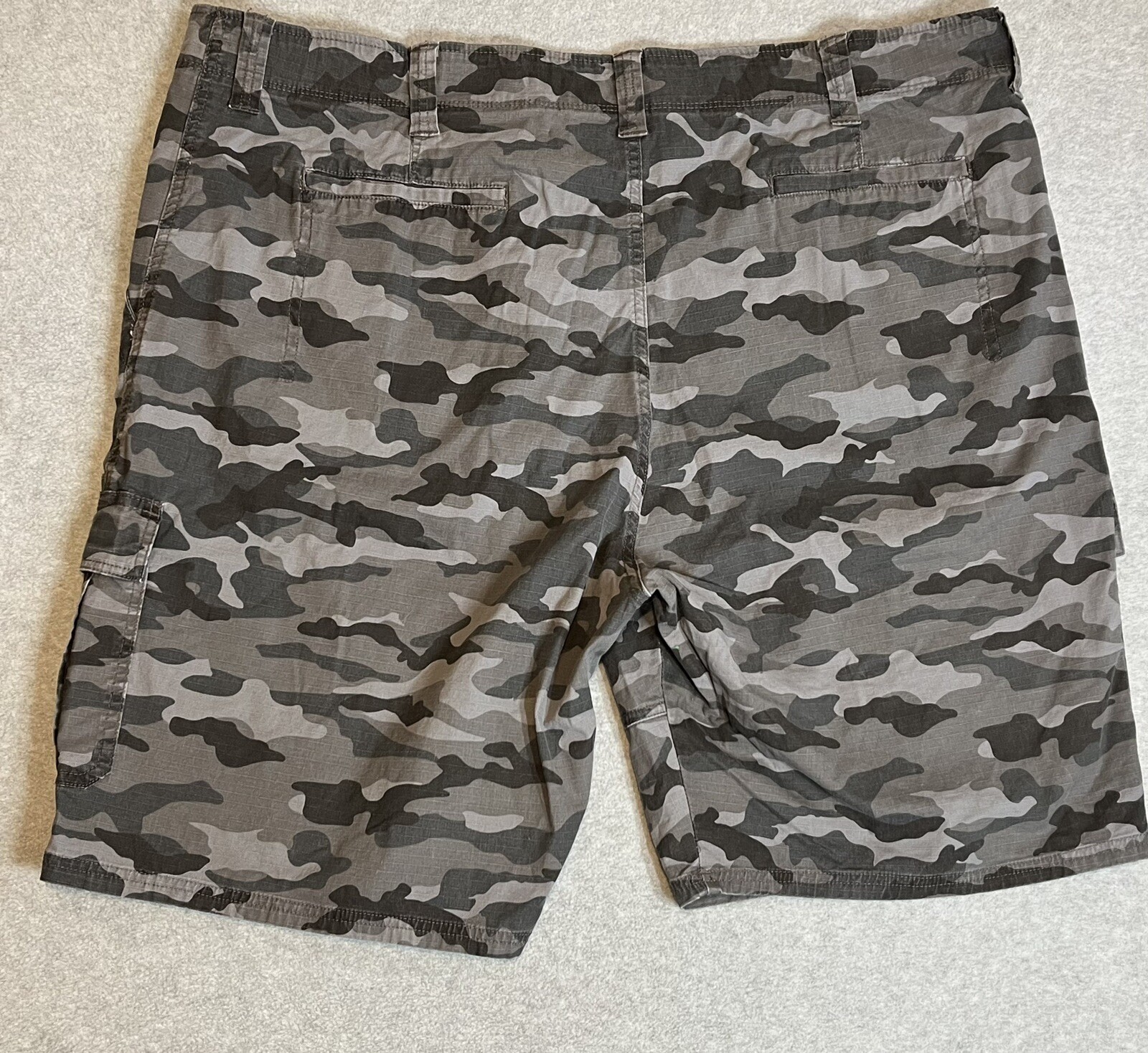 Wrangler Men's Camo Relaxed Fit Cargo Shorts 44Reg Gem