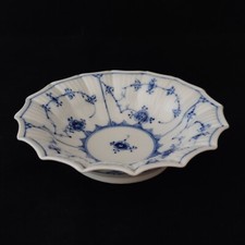 Royal Copenhagen Blue Fluted Plain Bowl #141 (Q0458)