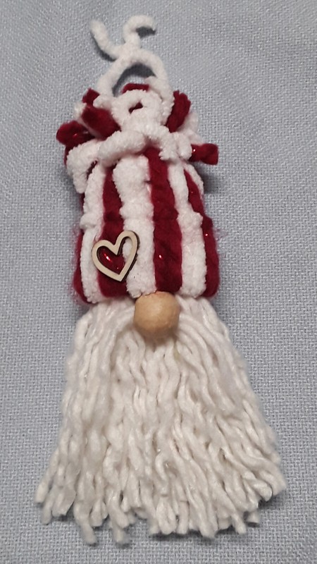 New Handmade Yarn / Cotton Gnome Ornament Christmas / Valentine's Day Heart