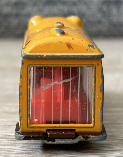 Vintage Tomica, No:26, Lion Bus, 1991 Die-Cast Model Truck - Picture 5 of 12