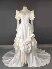 Vintage Light Champagne Wedding Dresses Long Sleeves Lace Up Sweep Train Bridal