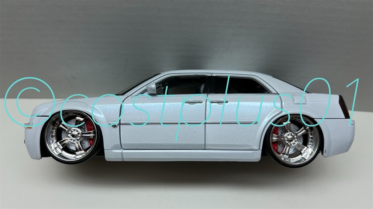 ミニカー Jada 1/24 DUB CITY KUSTOM Chrysler 300C CHRYSLER 300C WHITE 1:24 DUB CITY KUSTOM$ BY JADA | eBay